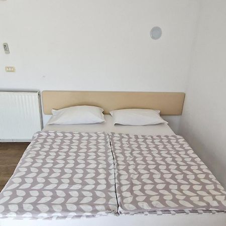 Daisy Apartment Ajdovscina Exterior foto